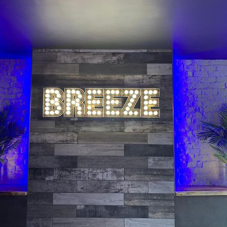 Breeze Suites - Luxury Group Accom - Sleeps 19 Blackpool Kültér fotó