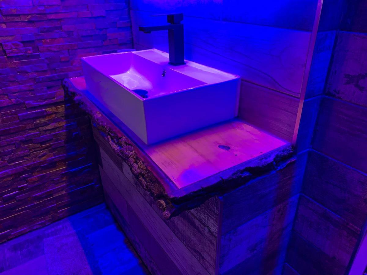 Breeze Suites - Luxury Group Accom - Sleeps 19 Blackpool Kültér fotó