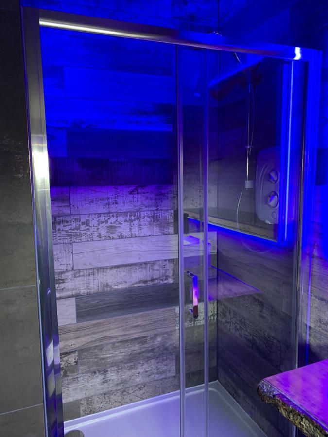 Breeze Suites - Luxury Group Accom - Sleeps 19 Blackpool Kültér fotó